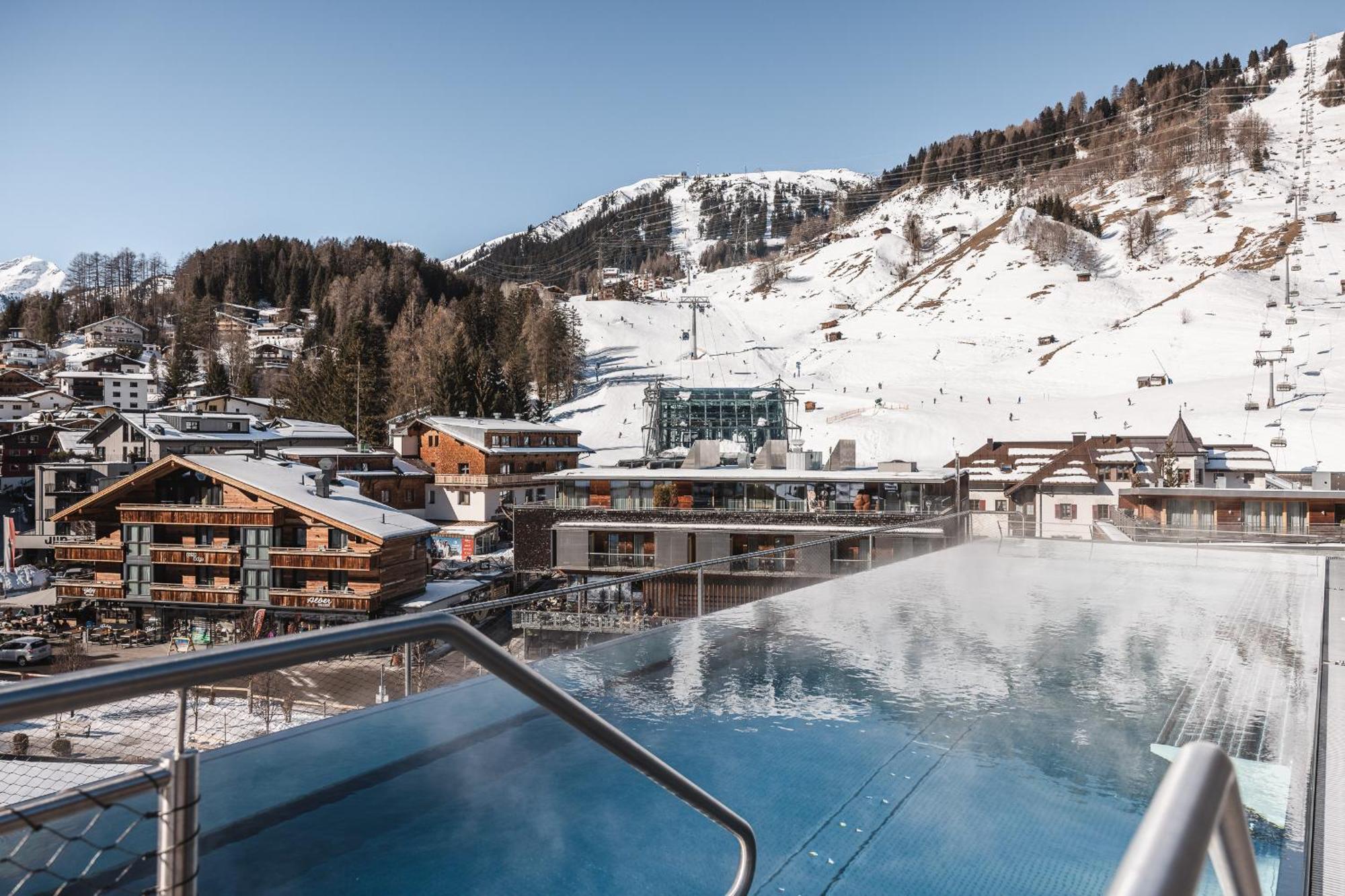 Anthony's Life&style Hotel 4*